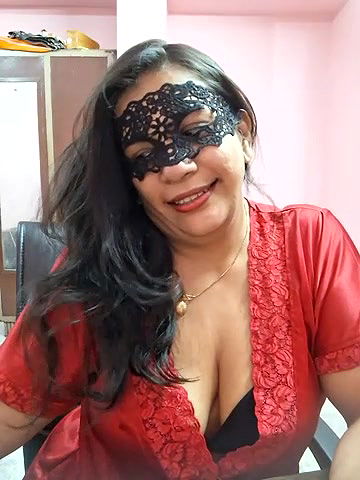 Stripchat-Public.Show-f-RADHAhot2-2024.05.25.164253