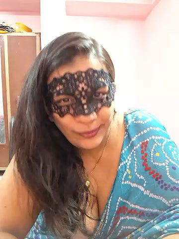 Stripchat-Public.Show-f-RADHAhot2-2024.05.25.131228