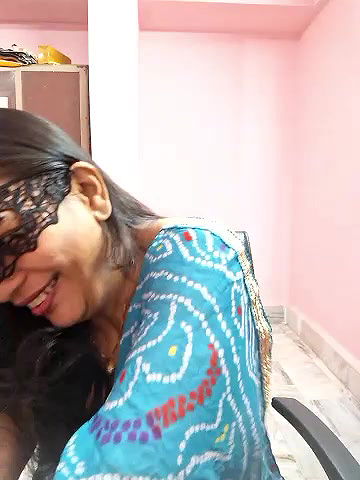 Stripchat-Public.Show-f-RADHAhot2-2024.05.25.131228