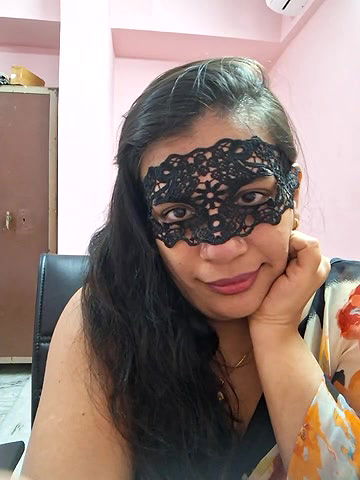 Stripchat-Public.Show-f-RADHAhot2-2024.05.20.022838