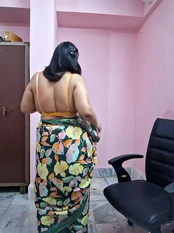 Stripchat-Public.Show-f-RADHAhot2-2024.05.19.063356