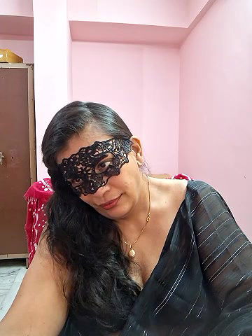 Stripchat-Public.Show-f-RADHAhot2-2024.05.18.050128