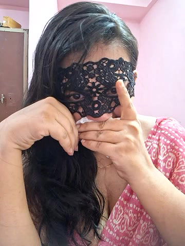 Stripchat-Public.Show-f-RADHAhot2-2024.05.17.061019