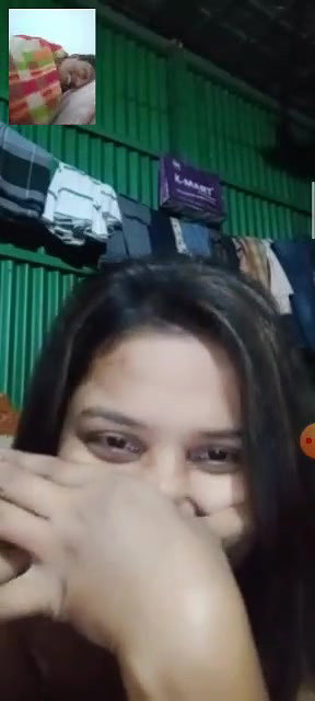 Beautiful Married Girl Showing