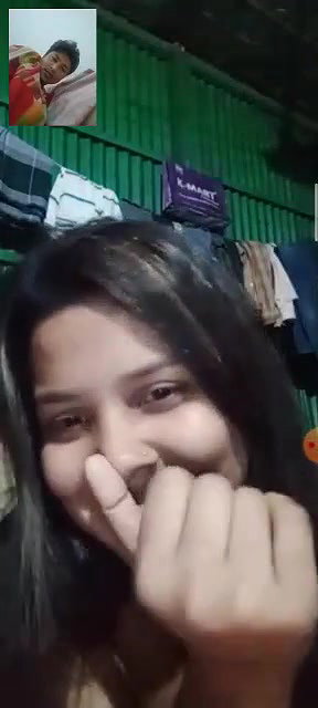 Beautiful Married Girl Showing