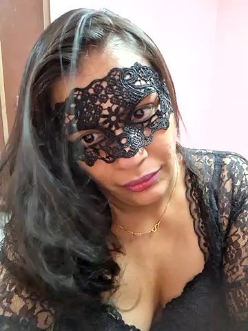 Stripchat-Public.Show-f-RADHAhot2-2024.05.13.152439