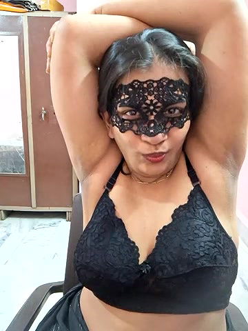 Stripchat-Public.Show-f-RADHAhot2-2024.05.13.122903