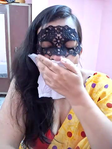 Stripchat-Public.Show-f-RADHAhot2-2024.05.08.024039