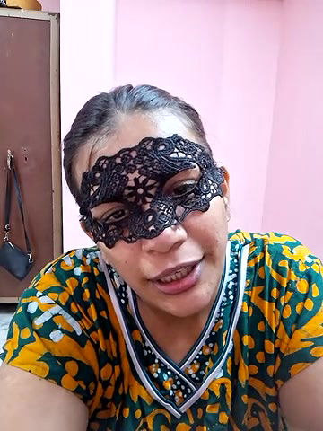 Stripchat-Public.Show-f-RADHAhot2-2024.05.07.170012