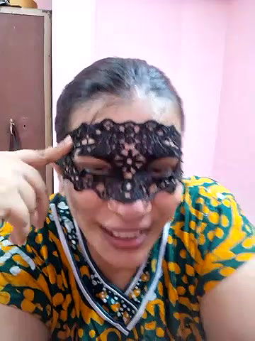 Stripchat-Public.Show-f-RADHAhot2-2024.05.07.170012