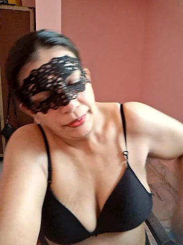 Stripchat-Public.Show-f-RADHAhot2-2024.05.05.060758