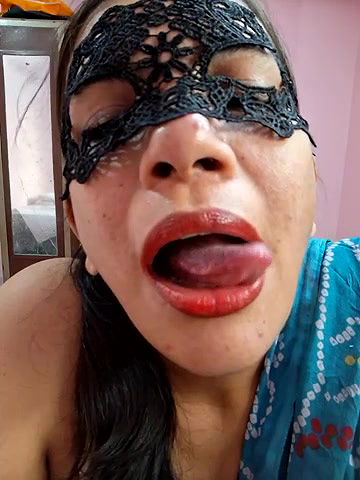 Stripchat-Public.Show-f-RADHAhot2-2024.05.04.120301