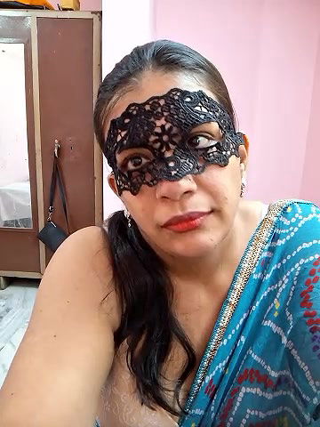 Stripchat-Public.Show-f-RADHAhot2-2024.05.04.052804