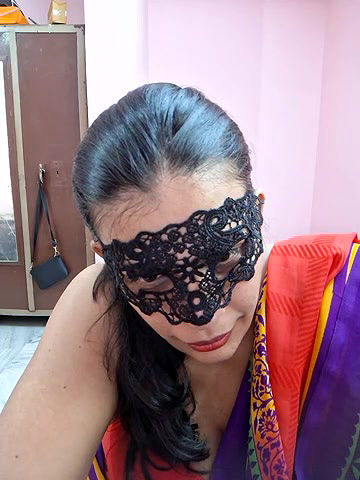 Stripchat-Public.Show-f-RADHAhot2-2024.05.02.123007