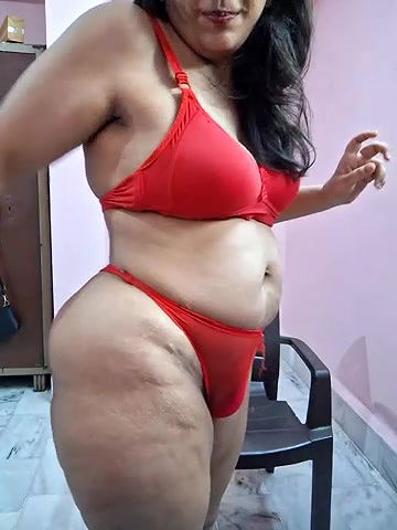 Stripchat-Public.Show-f-RADHAhot2-2024.05.02.113643