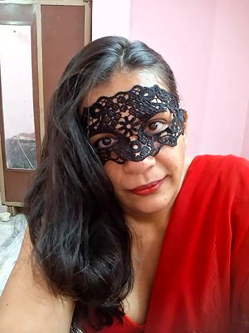 Stripchat-Public.Show-f-RADHAhot2-2024.05.02.062911