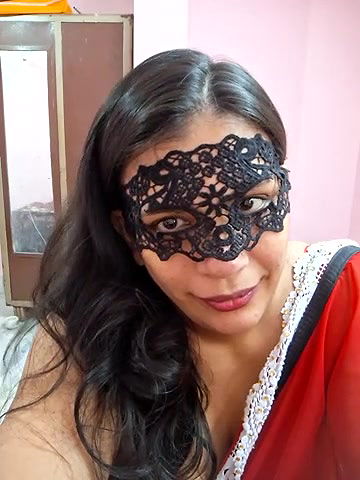 Stripchat-Public.Show-f-RADHAhot2-2024.05.02.062911