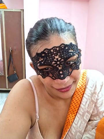 Stripchat-Public.Show-f-RADHAhot2-2024.05.01.060645