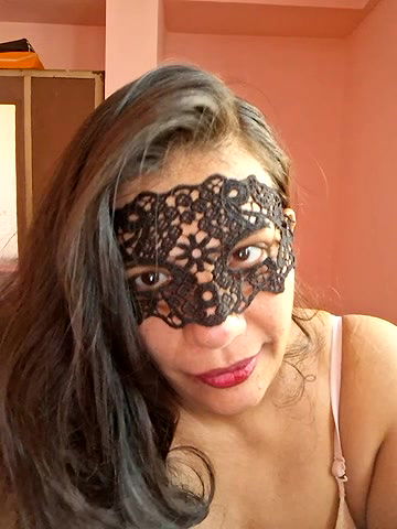 Stripchat-Public.Show-f-RADHAhot2-2024.05.01.051341