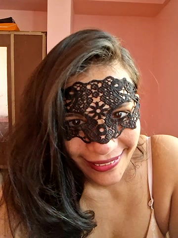 Stripchat-Public.Show-f-RADHAhot2-2024.05.01.051341