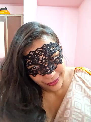 Stripchat-Public.Show-f-RADHAhot2-2024.05.01.031118