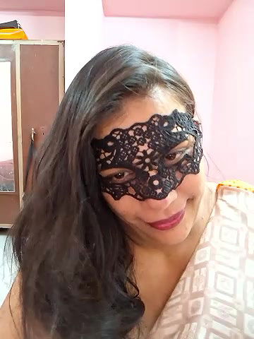 Stripchat-Public.Show-f-RADHAhot2-2024.05.01.031118