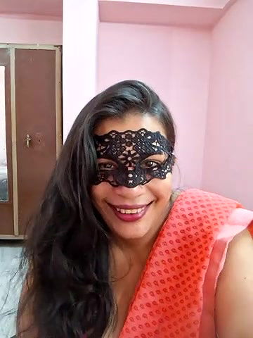Stripchat-Public.Show-f-RADHAhot2-2024.04.24.061346