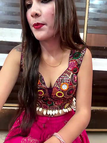 Stripchat-Public.Show-f-Meenakshi–2024.09.18.184446
