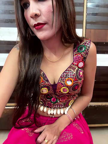 Stripchat-Public.Show-f-Meenakshi–2024.09.18.184446