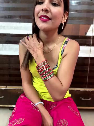 Stripchat-Public.Show-f-Meenakshi–2024.08.14.190215