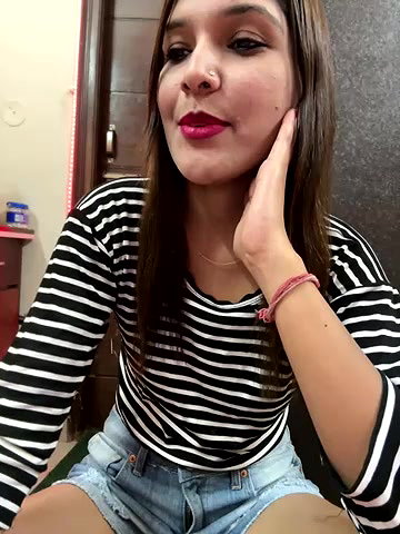 Stripchat-Public.Show-f-Meenakshi–2024.08.04.052258