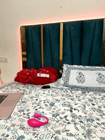 Stripchat-Public.Show-f-Meenakshi–2024.06.05.233817