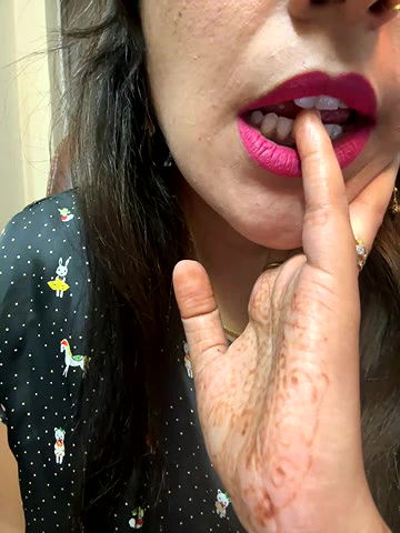 Stripchat-Public.Show-f-Meenakshi–2024.05.22.130445