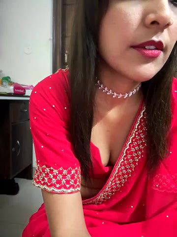 Stripchat-Public.Show-f-Meenakshi–2024.05.05.194641