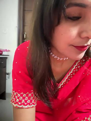 Stripchat-Public.Show-f-Meenakshi–2024.05.05.180509