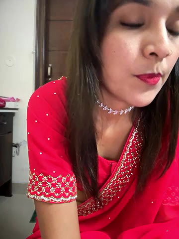 Stripchat-Public.Show-f-Meenakshi–2024.05.05.180509