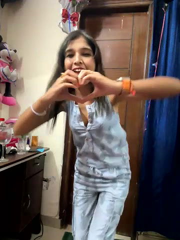 Stripchat-Public.Show-f-Meenakshi–2024.05.01.220030