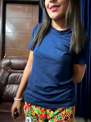 Stripchat-Public.Show-f-Meenakshi–2024.04.26.025317