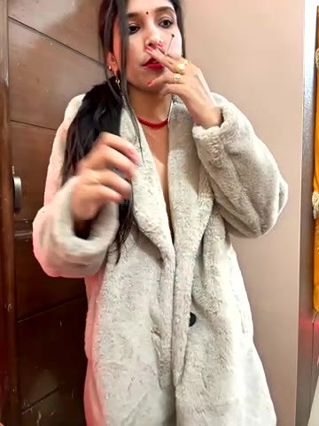 Stripchat-Public.Show-f-Meenakshi–2024.01.02.001944