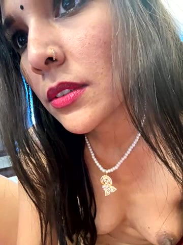 Stripchat-Public.Show-f-Meenakshi–2024.01.01.013910