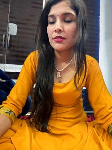 Stripchat-Public.Show-f-Meenakshi–2024.01.01.003855