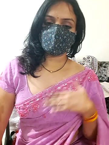 Stripchat-Public.Show-f-khushikhushi-2024.07.14.192835