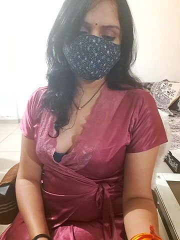 Stripchat-Public.Show-f-khushikhushi-2024.05.13.195314