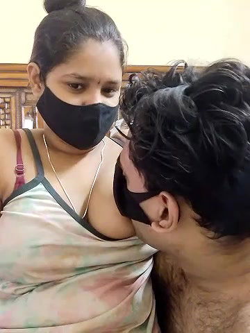 Stripchat-Public.Show-c-IND_COUPLE1-2024.10.04.054551