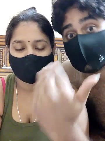 Stripchat-Public.Show-c-IND_COUPLE1-2024.10.01.095413