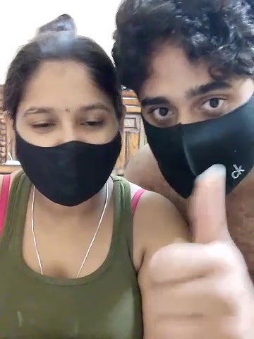 Stripchat-Public.Show-c-IND_COUPLE1-2024.10.01.095413