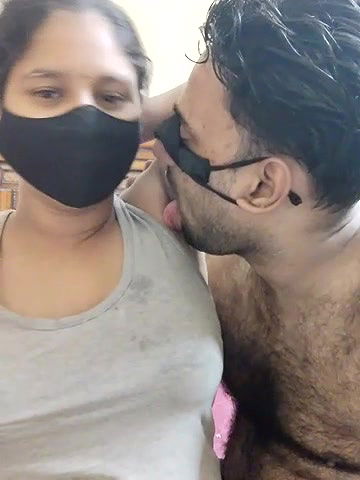 Stripchat-Public.Show-c-IND_COUPLE1-2024.08.11.175206