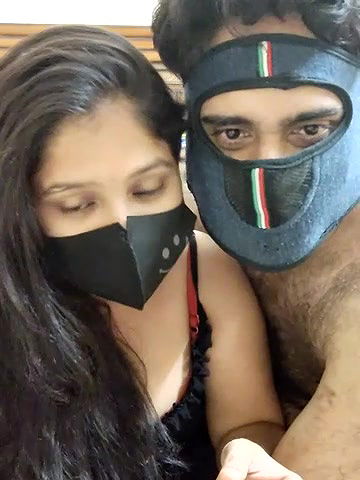 Stripchat-Public.Show-c-IND_COUPLE1-2024.06.05.124815