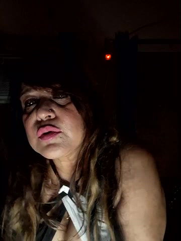 Stripchat-Public.Show-c-Hot_Queen77-2024.07.20.211630