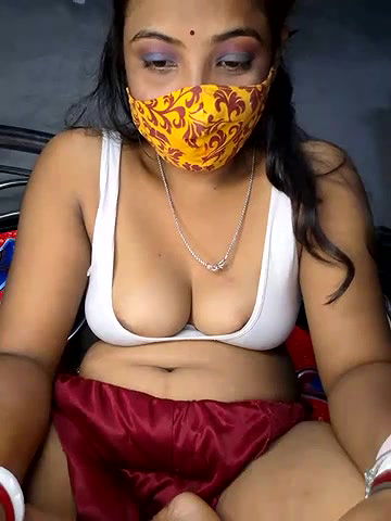 Stripchat-Public.Show-f-cutesoma2-2024.08.25.172950